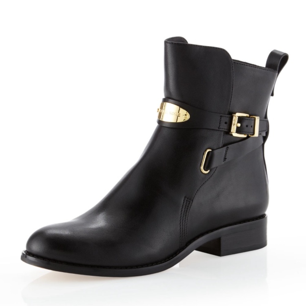 Please help me, I'm looking for these ankle boots